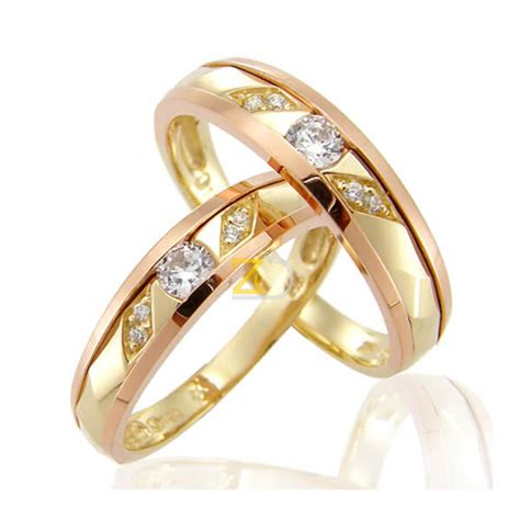 Beri hadiah terbaik untuk pasangan anda dengan cincin emas berlian. 27+ Cincin Kawin Terbaru, Inspirasi Untuk Anda