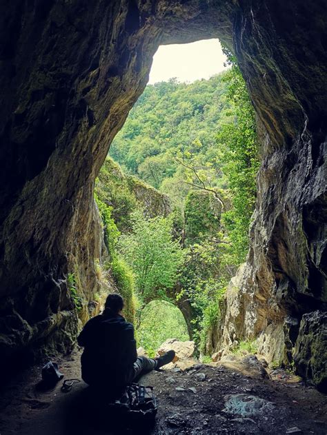 Reynards Cave Dovedale Uk Hiking Camping Outdoors Nature Travel