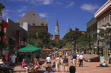 Bustling Burlington Strolling Shopping Beaches And Boats Features