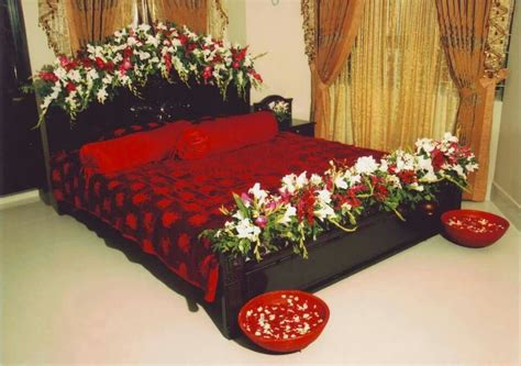 Pin By Rushi Bahar On Wedding Wedding Night Room Decorations Bridal Room Decor Romantic Room