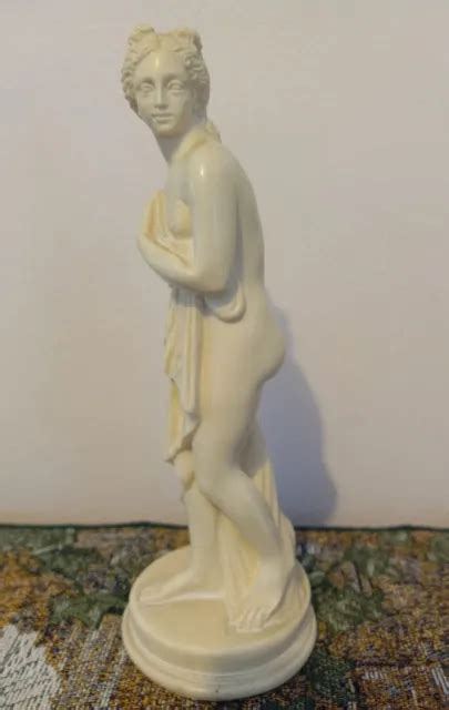 VENUS ITALICA ITALY Resin Roman Greek Goddess Nude Woman 8 5 Figurine