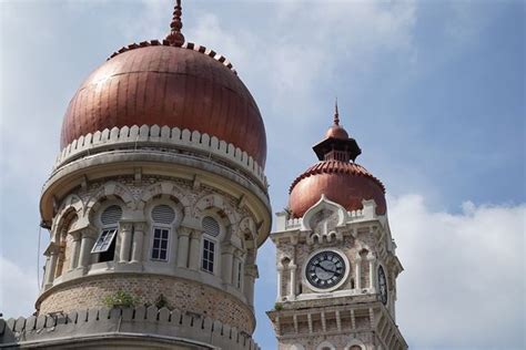 Mosque, fast food restaurant, government organization. Sultan Abdul Samad Building Kuala Lumpur Starting with INR ...