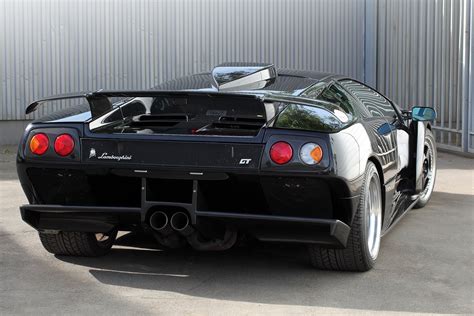 Rare Lamborghini Diablo Gt Gets Carbon Fiber Accents From Topcar