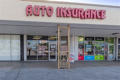 On the street of lee parkway and street number is 3333. Gainsco auto insurance payment - insurance