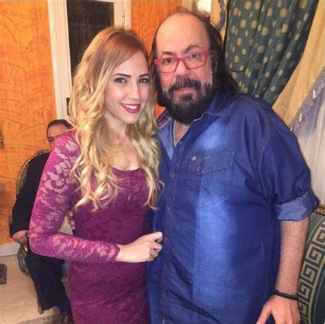 زكريا يونس فى قائمة اغتيالات التكفيريين. بالصور| خطوبة ابنة طلعت زكريا على إعلامي - منوعات - الوطن