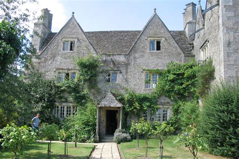 Most Picturesque Villages In Oxfordshire Head Out Of London On A