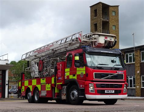 Luton 7 Km11 Xlp Bedfordshire Fire And Rescue Service Flickr