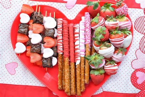 Valentine Chocolate Covered Pretzels Valentines Day Treat