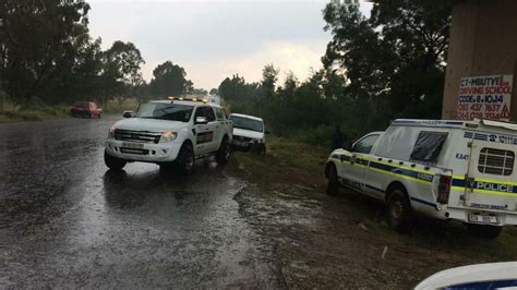 Ten learners among 12 injured in taxi-bakkie crash | Randfontein Herald