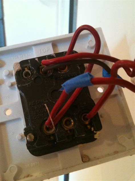One gang two way switch. Wiring of 1-way 2-gang dimmer - please help | DIYnot Forums