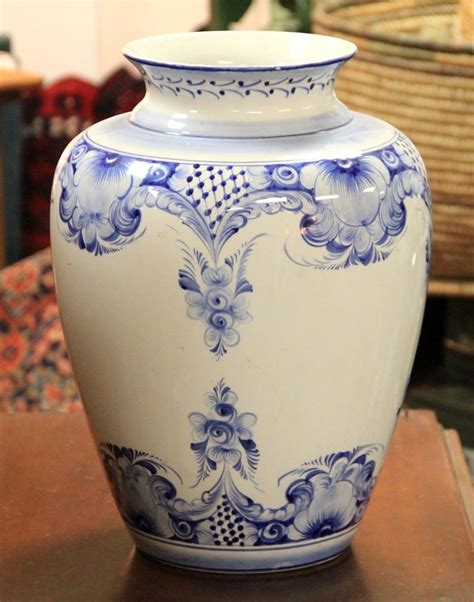 Large Blue And White Vase Made In Portugal 65 Dealer 007 806×1024