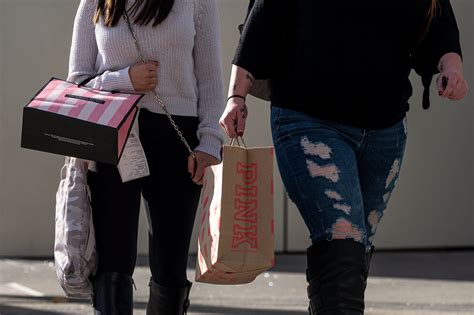 Victoria's Secret proprietor L Manufacturers shares soar on raised