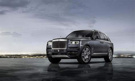 Meet the most exceptional joint project in the luxury cars sector. Rolls-Royce Cullinan, le nouveau joyau de la couronne ...