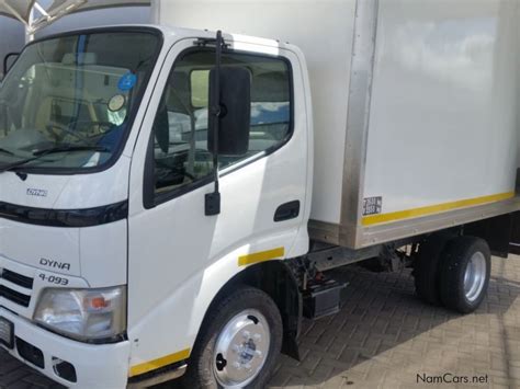 For those familiar with hino's trucks, the 700 series cabin looks pretty much the same with what compared to the previous generations of hino's trucks, the retarding capacity is finally starting to make the japanese trucks are starting to recover the lost terrain and with every passing year they. Used Toyota Dyna 4-093 Box Unit | 2015 Dyna 4-093 Box Unit ...