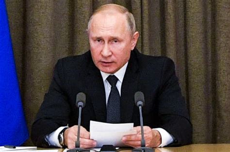 Ww3 Vladimir Putin Russia Summons War Council Amid Us Nuclear Treaty