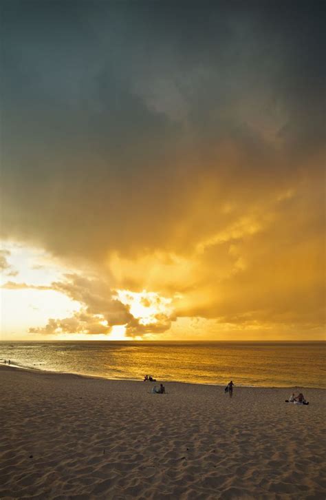Bracing For Stormy Weather By Vemsteroo Flickr Hawaii Oahu Sunset