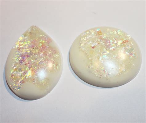 Resin Crafts Faux Opal With Easycast