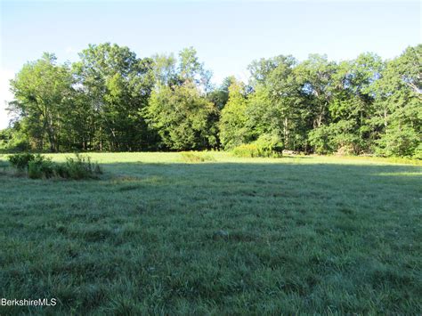 4 acres in Berkshire County, Massachusetts