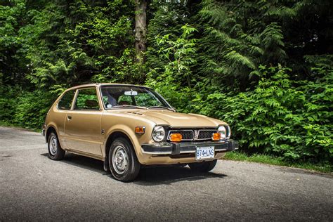 1.2l leaded 3 sp auto. Find of the Week: 1977 Honda Civic Hatchback | autoTRADER.ca