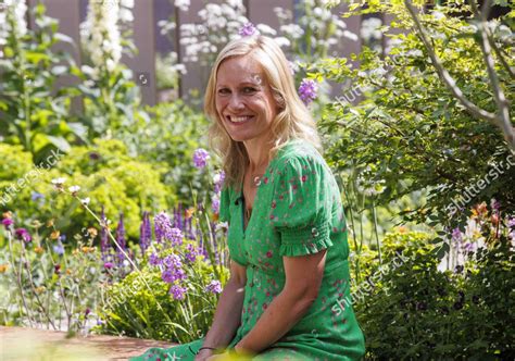 Television Presenter Sophie Raworth Chelsea Flower Editorial Stock