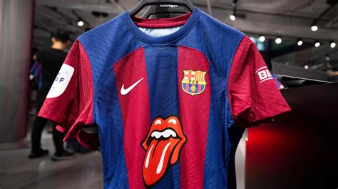La Camiseta Del Barça Ya Rockea Al Ritmo De Los Rolling Stones En Las Tiendas Oficiales