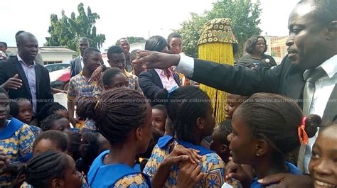 Show Us Your Face Elated School Kids ‘mob Anas Photos