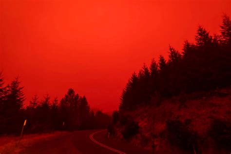 ‘unprecedented Pacific Northwest Fires Burn Hundreds Of Homes Pbs