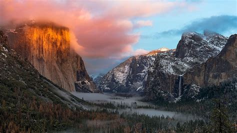 Mountain Range Fog Yosemite Valley Yosemite National Park Cathedral