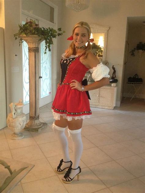 Lexi Thompson On Twitter My Halloween Costume As A Beer Maid
