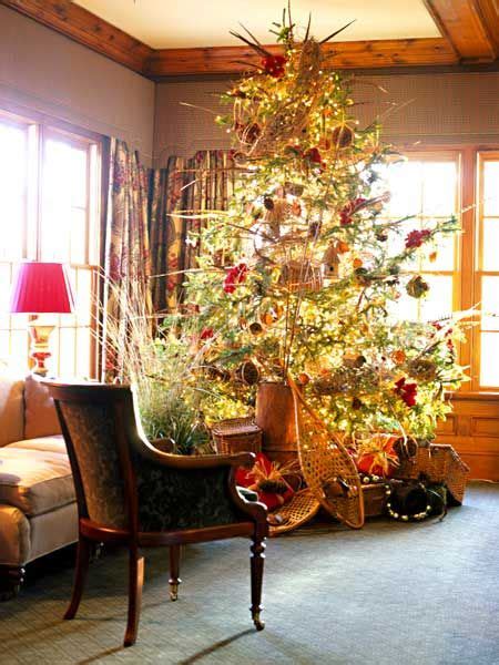 No fishing is allowed with his vintage reels. This fly-fishing Christmas tree is a sportman's dream ...
