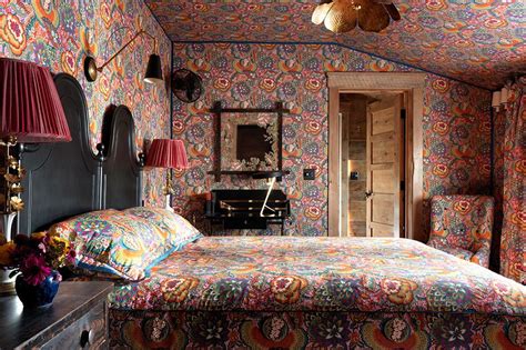 Londons Sibyl Colefax And John Fowler Enters A Bright New Era Bedroom