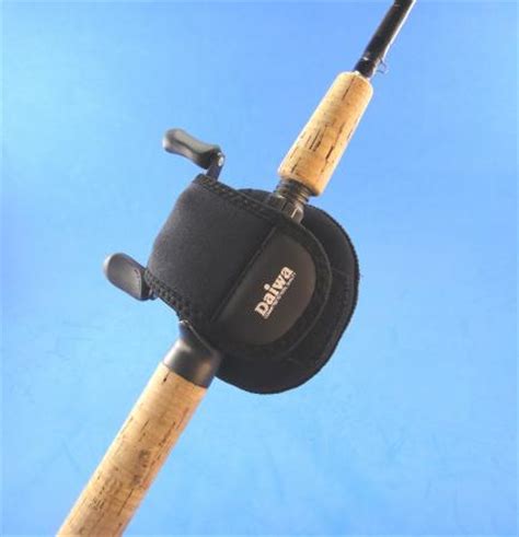 New Orginal Daiwa Neoprene Baitcaster Reel Cover Size Small Ebay