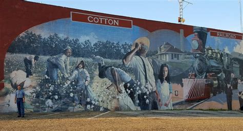 Wandering His Wonders The Murals Of Dothan Alabama