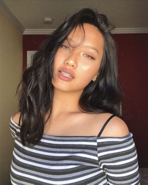 There's no better platform than instagram to show off perfectly curated photos. #asian #highlights #glowingskin #baddie | Baby girl hair, Cute makeup, Beauty girl