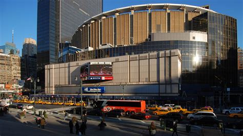 Madison Square Garden Permit Lapsed Faces New Pressure The New York