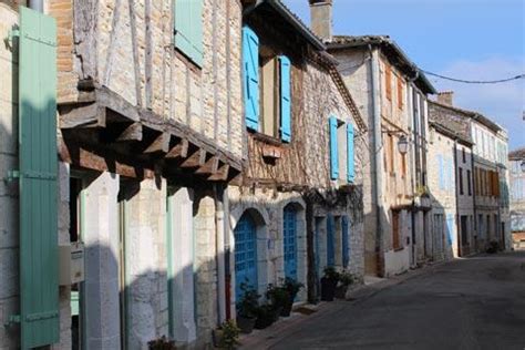 This turnkey solution lets you show accurate details for nearby places, so. Montpezat-de-Quercy, France travel and tourist guide and information