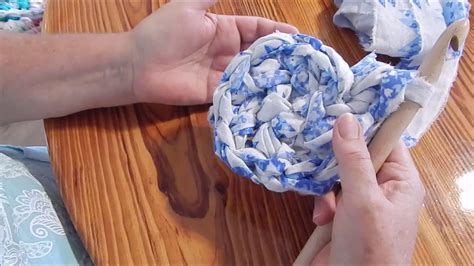 Make An Easy Round Rag Rug With Sheets Youtube
