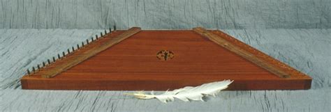 Psaltery · Grinnell College Musical Instrument Collection · Grinnell