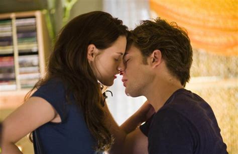 Top 10 Classic Kissing Scenes In Movies Movies Cn