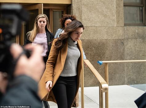 Harvey Weinstein Jurors Shown Photos Of The Producers Naked Body Daily Mail Online