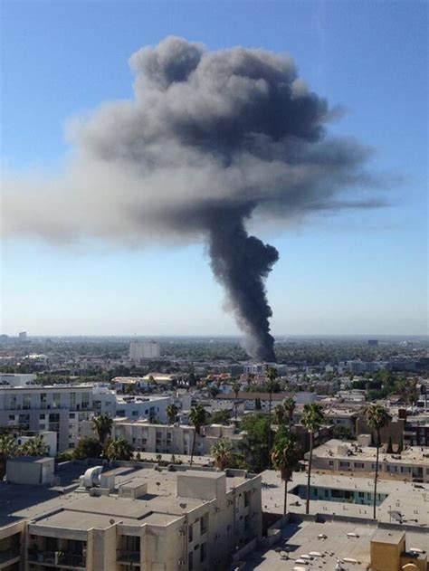 Fire Engulfs Commercial Building In Hollywood La Times