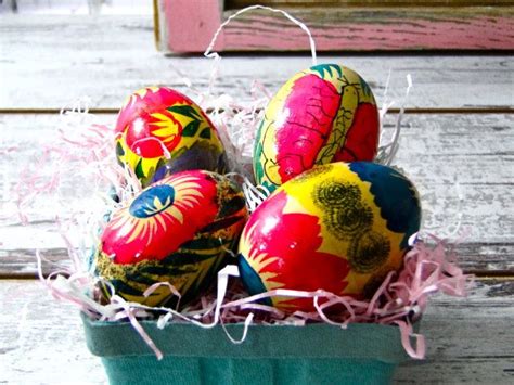 Hand Painted Wood Eggs Set Of Four Vintage Easter Decorations By