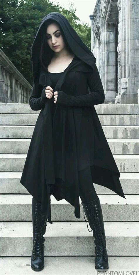 Pin De Lilli B En Gothics Ropa Gótica Ropa Gotica Mujer Vestimenta Gótica
