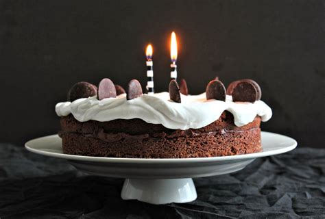 Healthy birthday cake ideas if your friend or relative is on a diet, there are lots of fun ways to create a 'cake' without the calories. A Healthier Birthday Cake with Chocolate Fudge Filling | Healthy birthday cakes, Vegan sweets ...