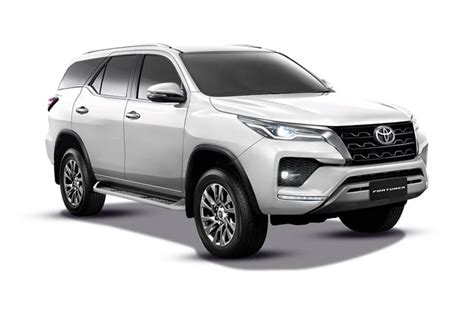 Toyota Fortuner 28l Diesel 4x4 Mt Price Images Reviews And Specs