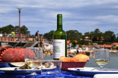 Angoulême egy kőből épült város drámai óvárosával, macskaköves utcákkal, rejtett átjárókkal, impozáns 12. Franciaország | Bordeaux - Bor és gasztronómiai túra a ...