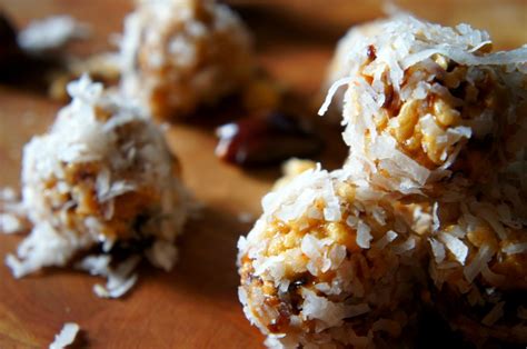 These are great christmas cookies with a twist. Rice Krispie Coconut Date Ball Christmas Cookie Recipe ...