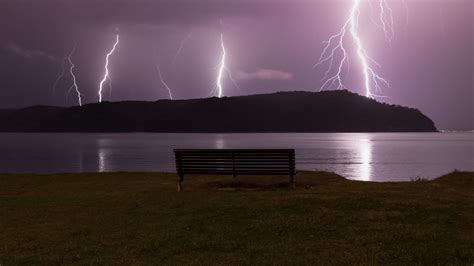 Learn How To Photograph Lightning With These 7 Essential Tips