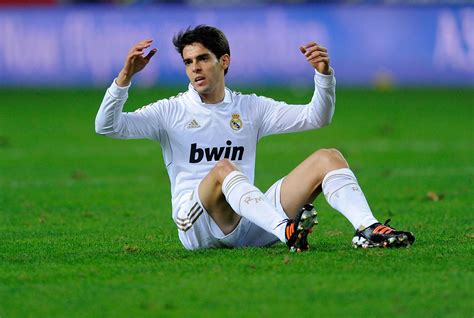 One of the greatest footballers of the world, kaká started his career at the age of 18, when he joined the brazilian football club 'são paulo fc.' Kaka Football Player