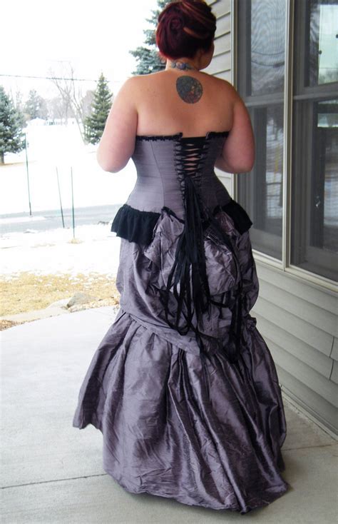 the 5 best looks for building your plus size gothic clothing wardrobe page 4 of 5